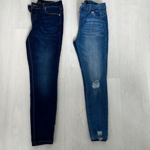 Lot of 2 Pairs of Skinny Jeans